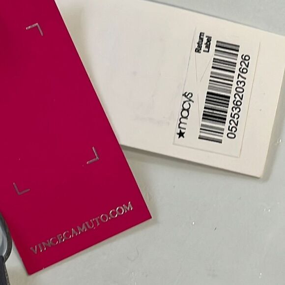 NWT Vince Camuto Ladies Heather Grey Triangle Wrap with Fringe O/S MSRP $38 - Picture 6 of 7